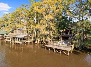 4175 Cypress Village Rd, Karnack, TX 75661