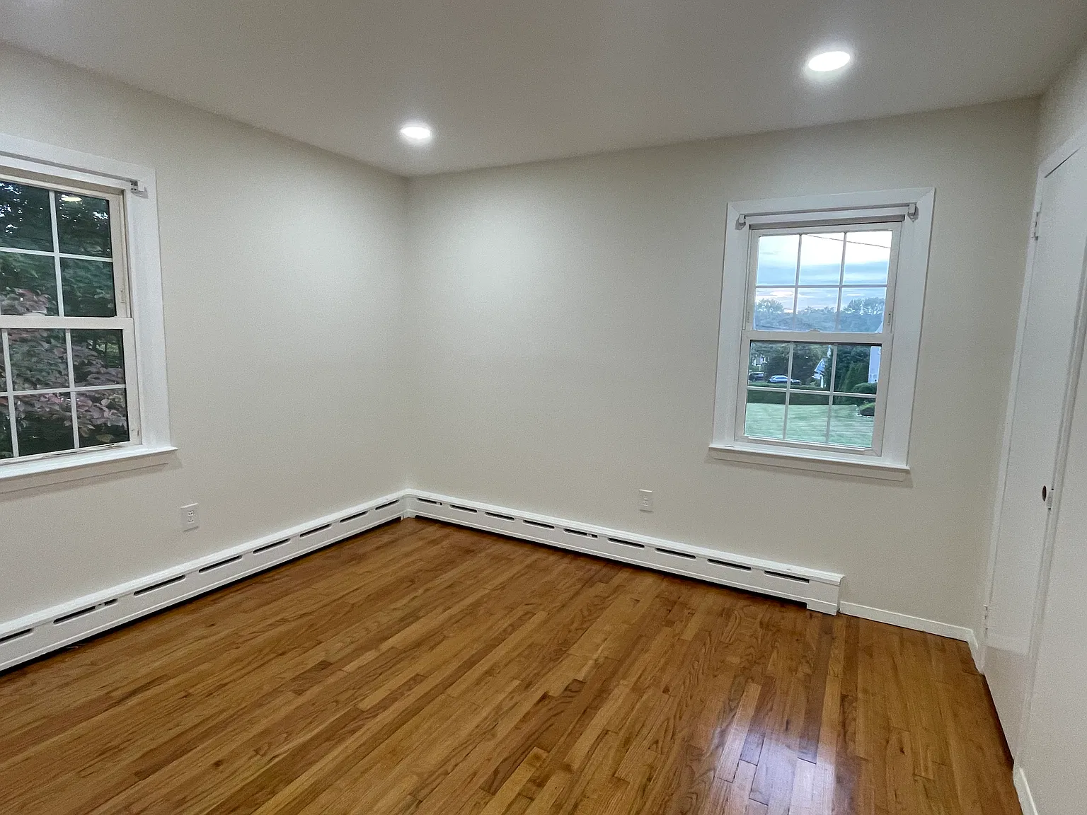 Terry Rd, Smithtown — Photo 4