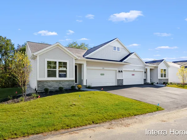 273 Hickory Valley Dr, Kalamazoo, MI 49009