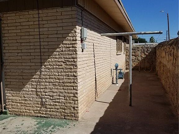 5th image of 7830 Broadway Dr