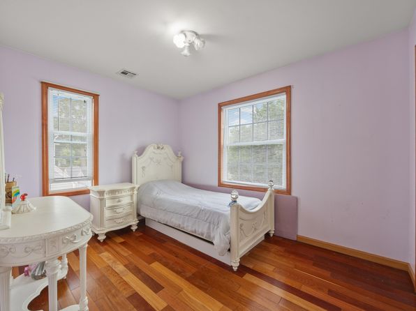 (undisclosed Address)