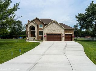 7866 Silver Ct, Orland Park, IL 60462