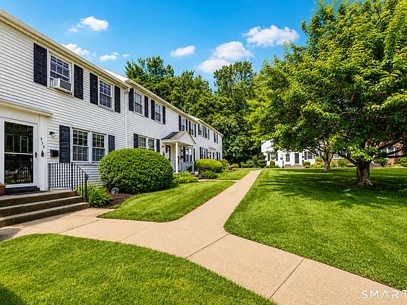 2nd image of 355 Sylvan Knoll