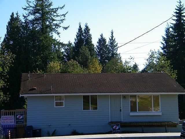 1st image of 9816 20th St SE