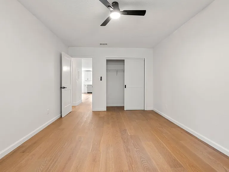 Landis Grove - 1360 — Photo 26