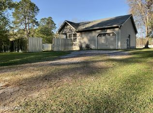 101 Castlegate Rd, New Bern, NC 28560