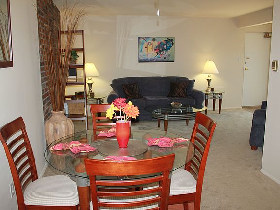 5th image of 8148 Flintstone Trl APT 202