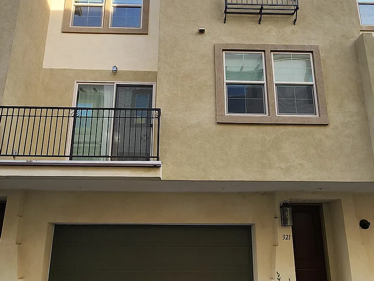 321 Canoe Ct — Photo 1