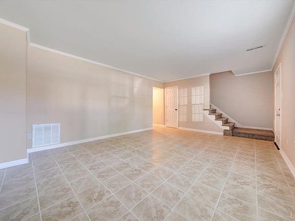 3rd image of 421 W Cadbury Dr
