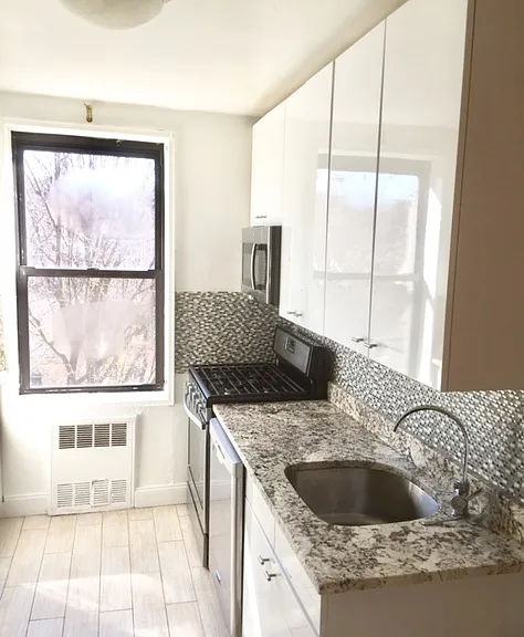 400 Rugby Rd #5C — Photo 3