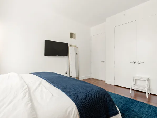 10 West End Avenue image 13 of 19