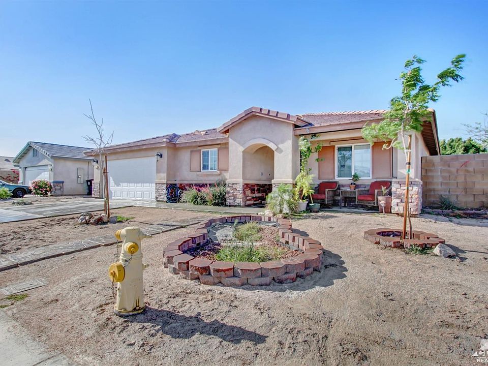 1st image of 85654 Avenida Nicole