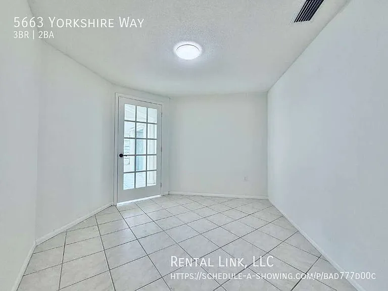 5663 Yorkshire Way — Photo 33