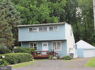 604 Durham Rd, Penndel, PA 19047