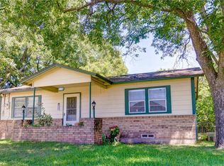 110 W Key St, Pilot Point, TX 76258