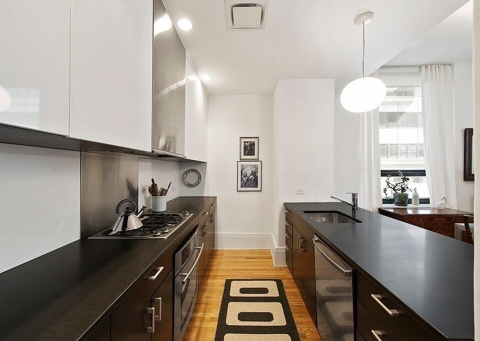 2nd image of 50 Pine St #10C