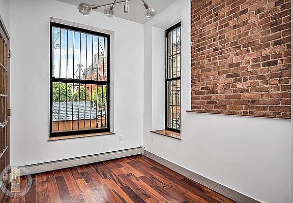 4th image of 100 Edgecombe Ave #2RRA