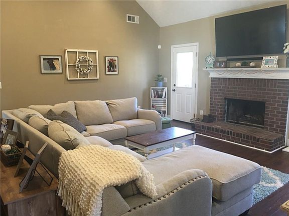 5th image of 1525 Brushcreek Dr