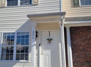 204 Woodlake Ct, Jacksonville, NC 28546