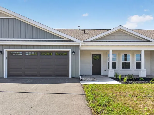 1601 Wildlife DRIVE #2, Kewaskum, WI 53040