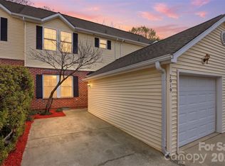 7019 Walnut Ridge Ct, Charlotte, NC