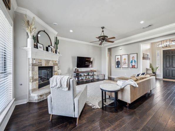 9708 Corral Dr, Fort Worth, TX 76244
