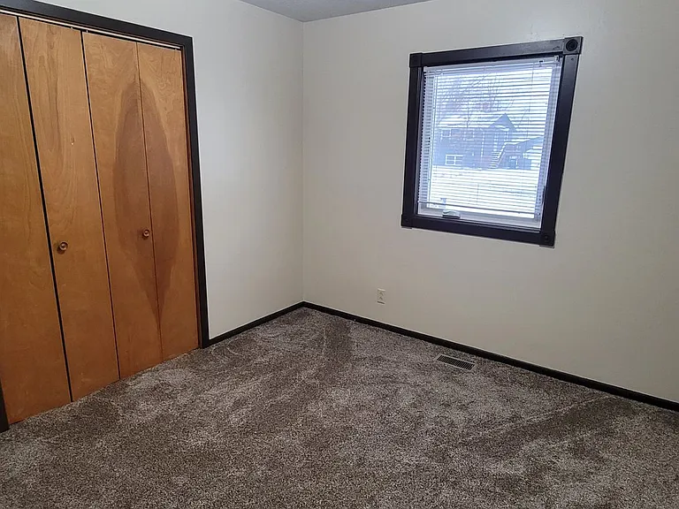 306 Norwood Dr NE — Photo 11