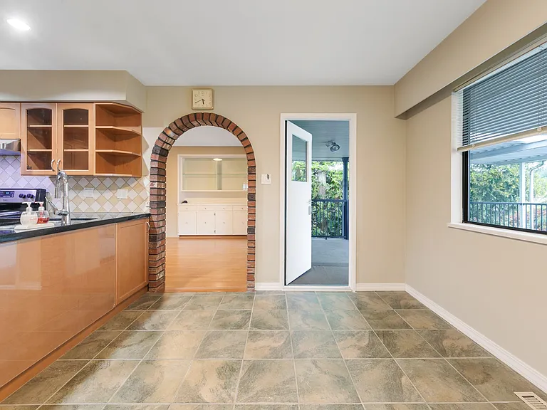1420 Crestlawn Dr #D142 — Photo 13