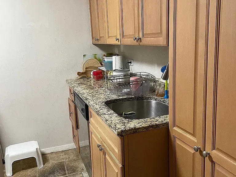 3215 Arlington Ave #2J — Photo 6