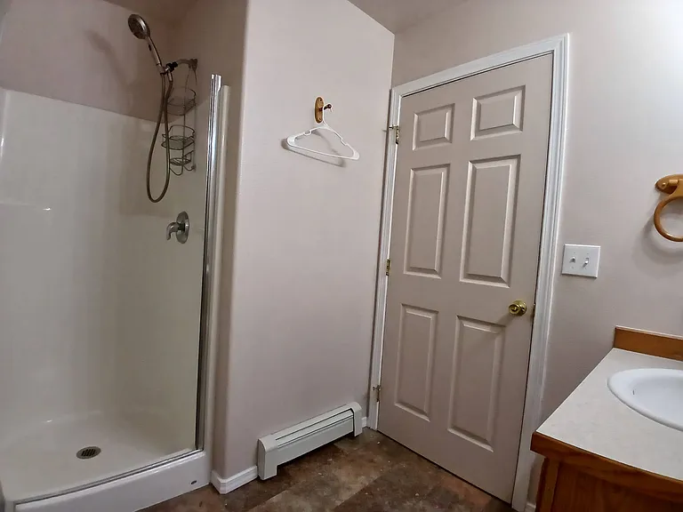 320 E Victor Cir #B — Photo 5