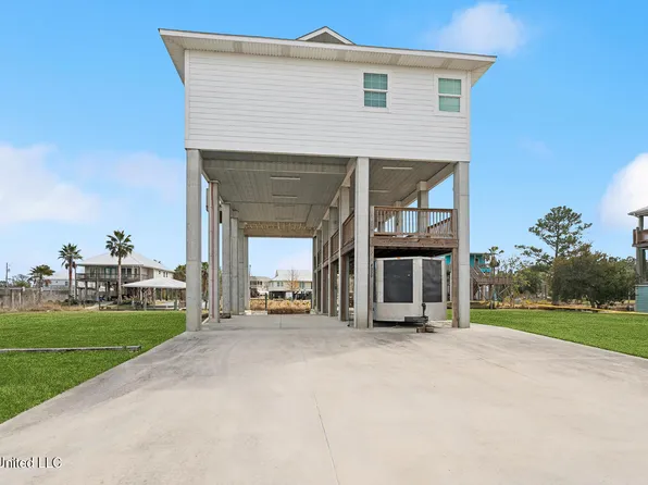 4030 Mindanao St, Bay Saint Louis, MS 39520