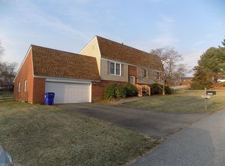 2009 Lombardi Dr, Blacksburg, VA 24060