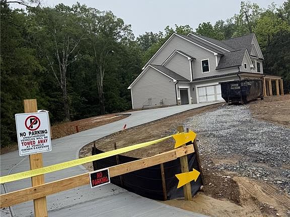 2nd image of 2120 Shillings Rd