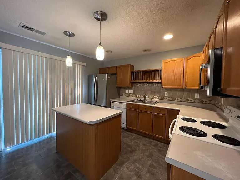 2256 Cigar Ct — Photo 7