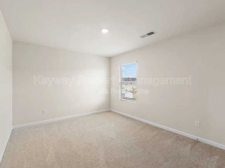 3262 Carmine Ave — Photo 26