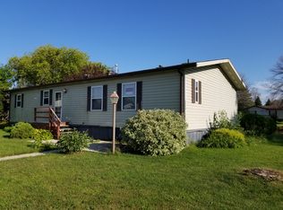 3904 Cedar Knoll Cir, Waterloo, IA 50701