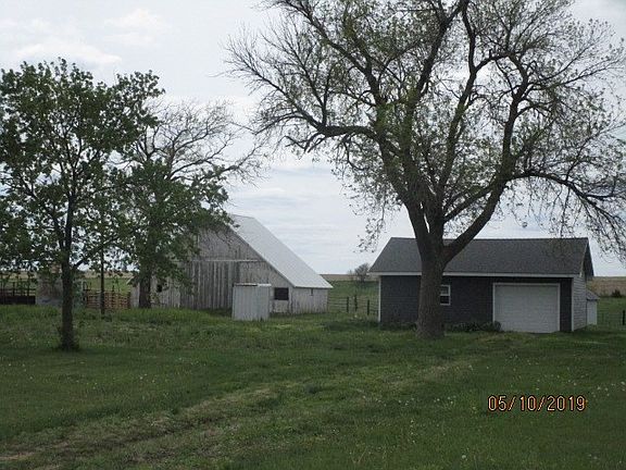 2nd image of 1987 Road 1800