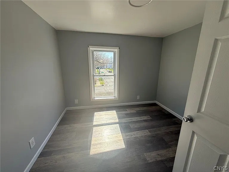 417 Franklin St — Photo 12