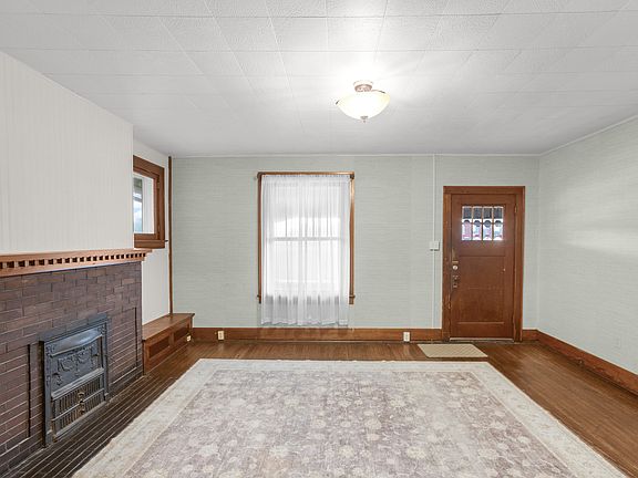 5th image of 321 S Middle St