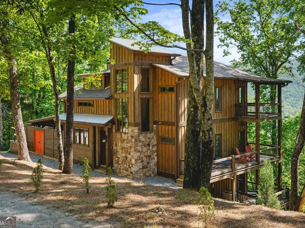 114 Amy Creek Cir, Ellijay, GA 30540