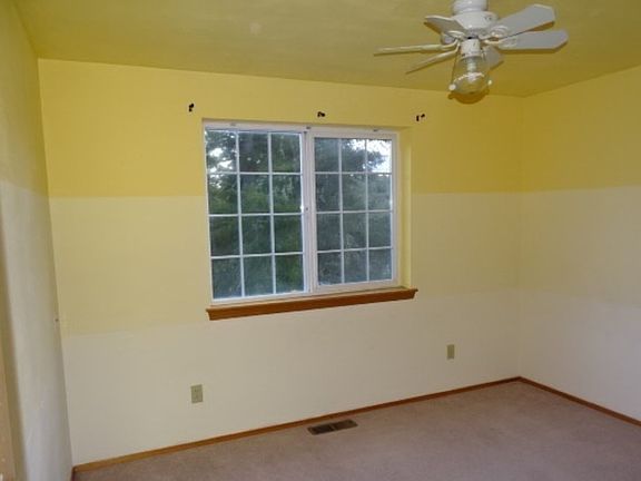 4th image of 4203 SE Fairway Cir