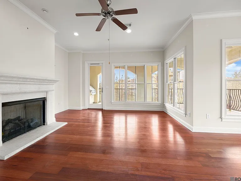 998 Stanford Ave #303 — Photo 14