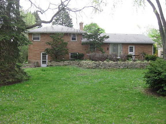 2nd image of 1716 N Wilmette St
