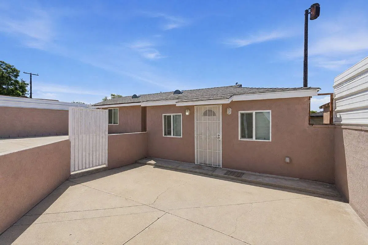 2048 W 112th St in Los Angeles, CA 90047 — Photo 1