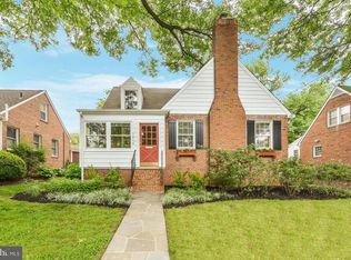 1615 N Glebe Rd, Arlington, VA 22207