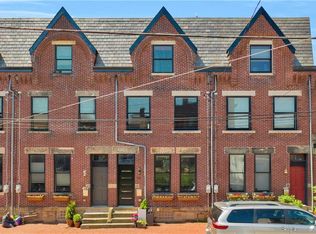 38 48th St, Pittsburgh, PA 15201