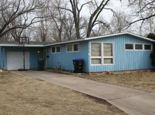 1316 SW Cornwall St, Topeka, KS 66611