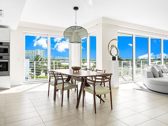 5th image of 612 Bayshore Drive #402