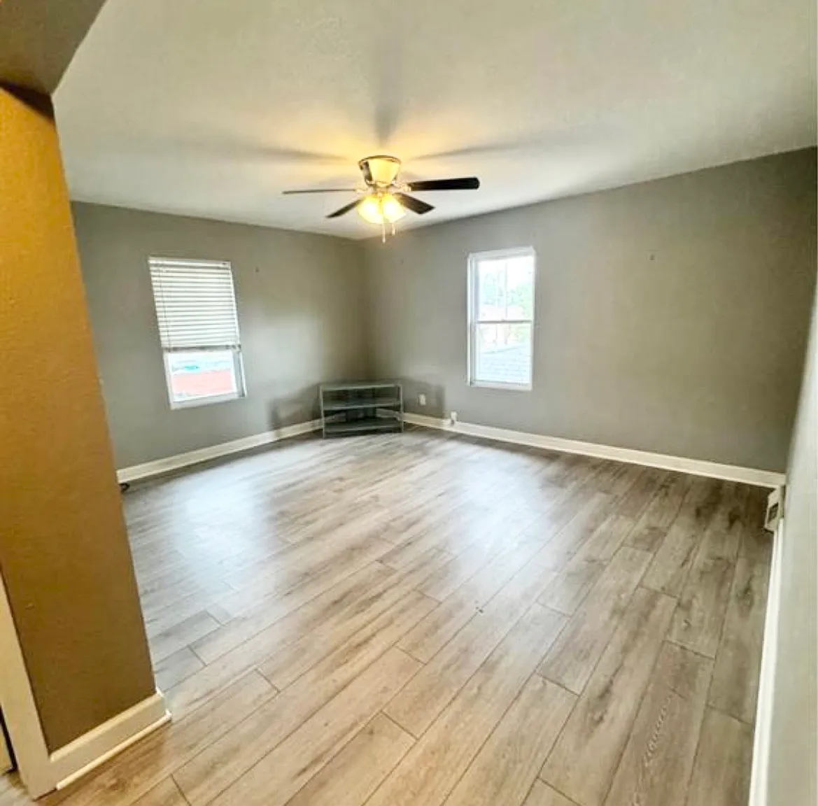 2 bed, 1200 sqft, $1,400 — Photo 3