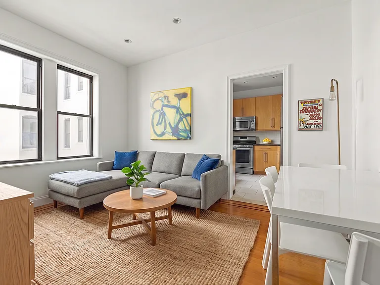 14 Butler Pl #81 — Photo 1